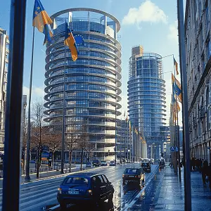 举止得体秀外慧中的含义